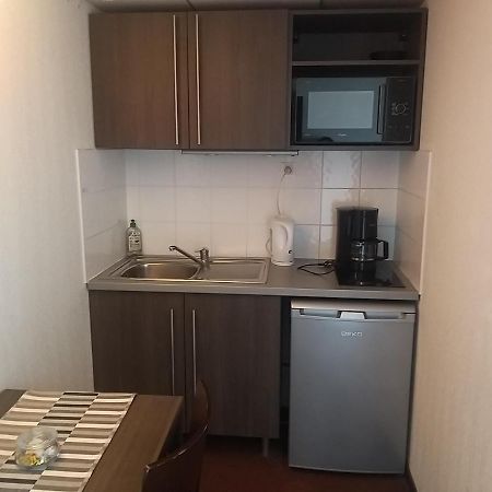 Studio Privatif Dans Hotel Residence Nimes Gare Екстериор снимка