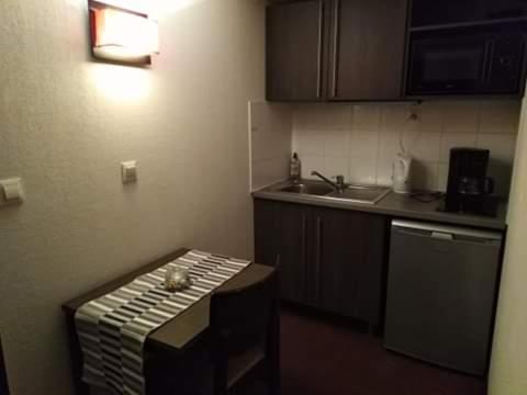 Studio Privatif Dans Hotel Residence Nimes Gare Екстериор снимка