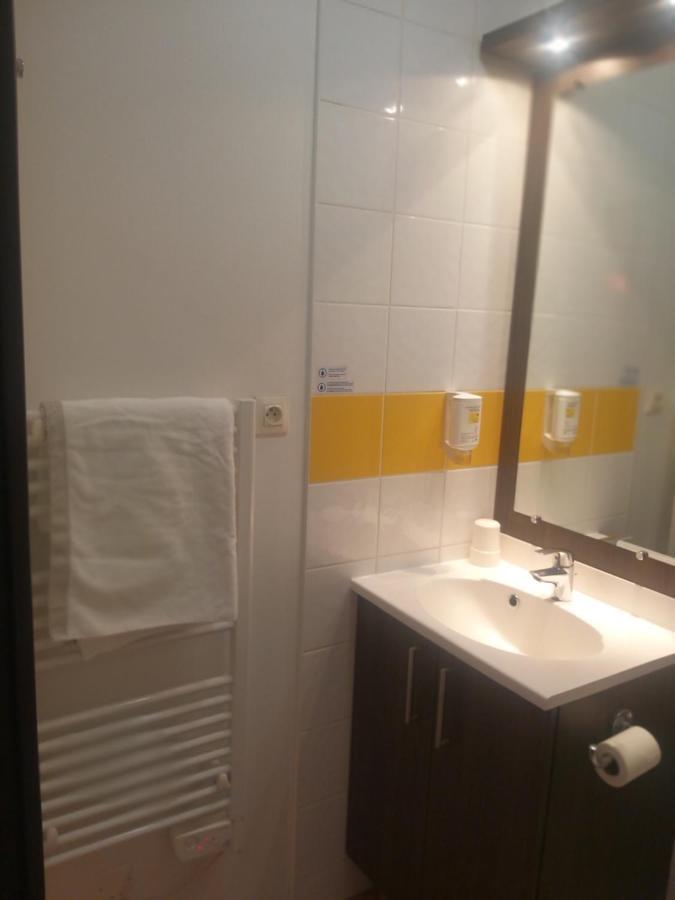 Studio Privatif Dans Hotel Residence Nimes Gare Екстериор снимка